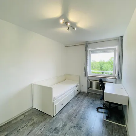 Hausliche In *